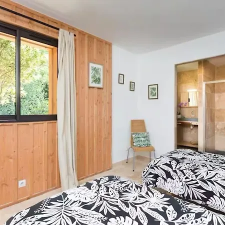 Superbe Secteur Calme Avec Piscine Chauffee Вилла