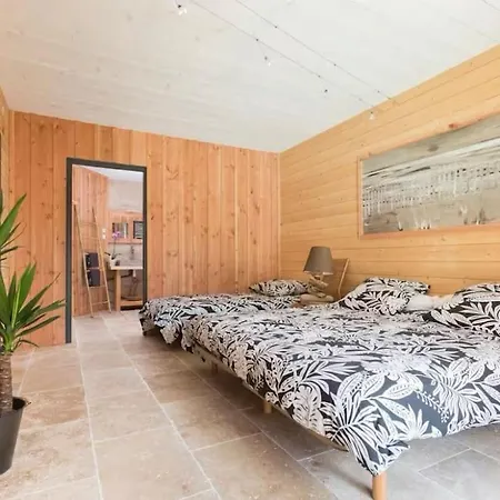 Superbe Secteur Calme Avec Piscine Chauffee Villa *