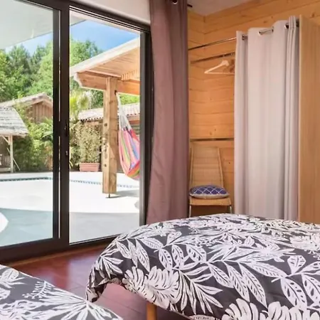 Superbe Secteur Calme Avec Piscine Chauffee Villa Lacanau